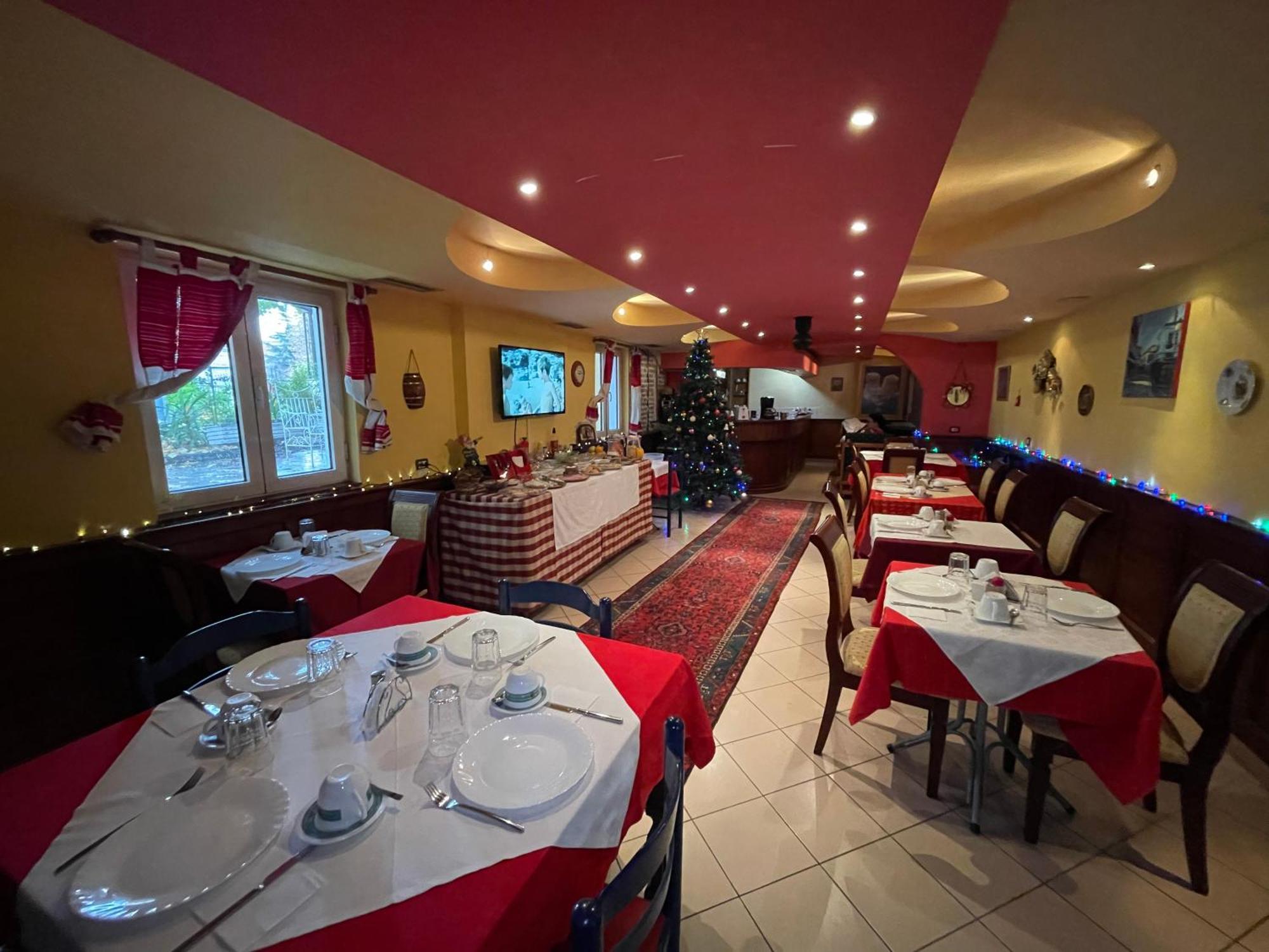 טיראנה Hotel Vila 15 - Center מראה חיצוני תמונה