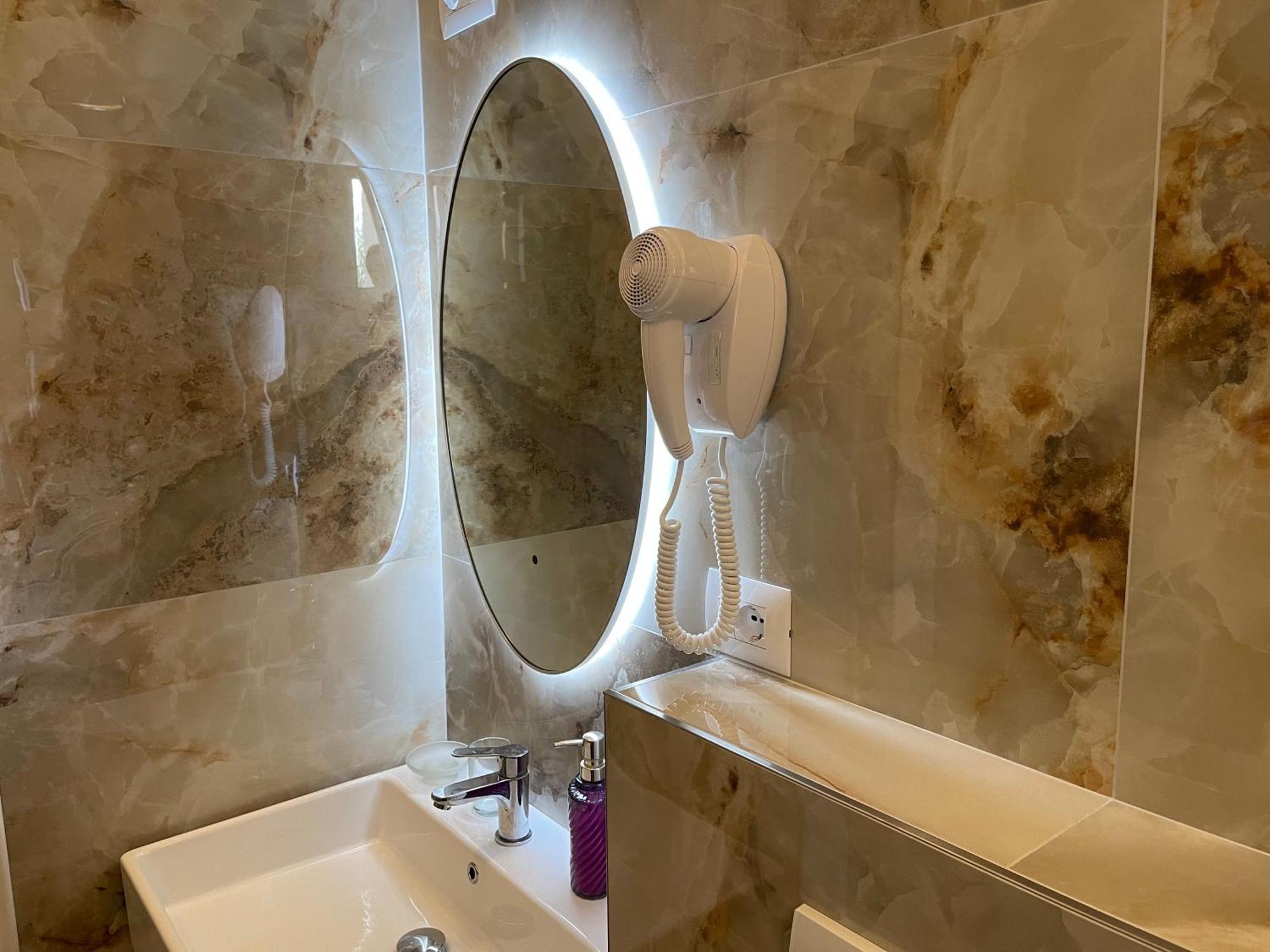 טיראנה Hotel Vila 15 - Center מראה חיצוני תמונה